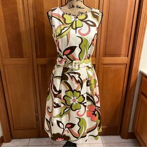 Vintage Tiki Retro 70s pattern floral dress.